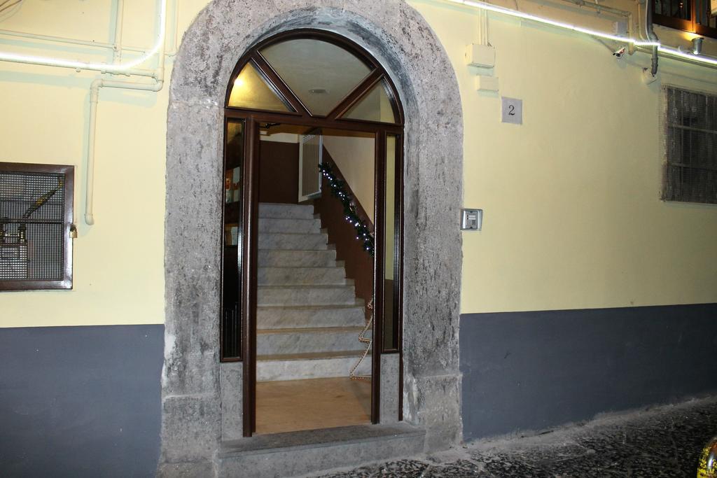 מלון נאפולי Dei Gerolomini מראה חיצוני תמונה